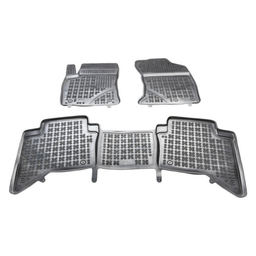 Toyota Hilux начиная с  2015, 4-door