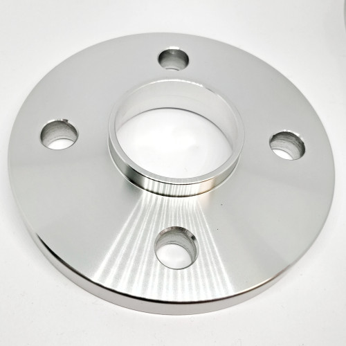 15 mm Flancis (PCD 4x100, centrs 57.1mm) Audi, VW, BMW E30