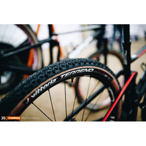 Riepa 29" Vittoria Terreno TLR Fold 29x2.1 / 52-622 tan