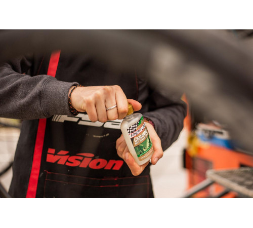 Ķēdes eļļa Finish Line Ceramic Wet 60ml