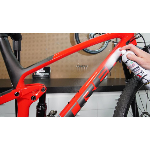 Aizsargājošs un pulējošs aerosols Finish Line Showroom with BN Ceramic 340ml