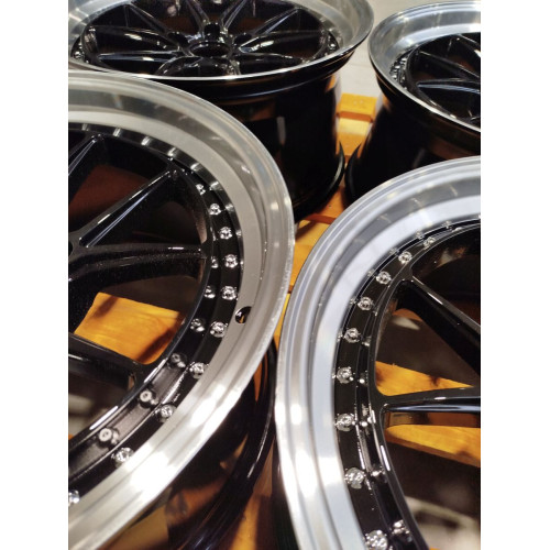 235/50R21 YOKOHAMA V906 SUV 101V RPB Studless DBB70 3PMSF M+S